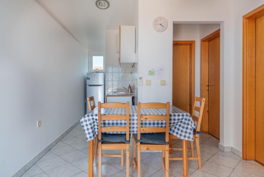 Rasin Apartments Pakostane Bagian luar foto