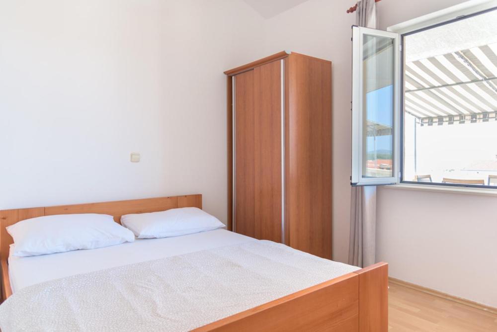 Rasin Apartments Pakostane Bagian luar foto