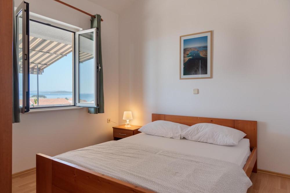 Rasin Apartments Pakostane Bagian luar foto