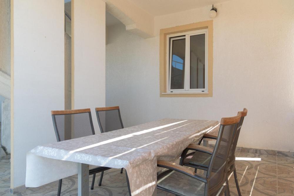 Rasin Apartments Pakostane Bagian luar foto
